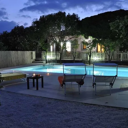 Venere Pool