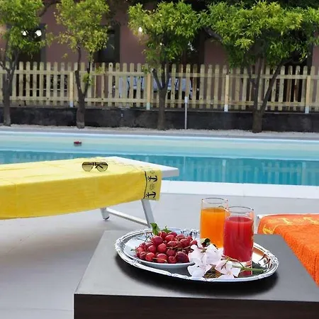 Venere Pool * Piedimonte Etneo